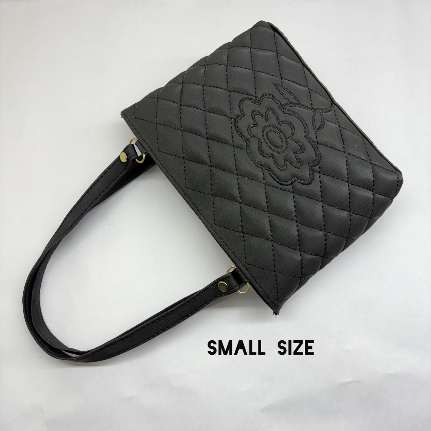 Woman Handheld bag