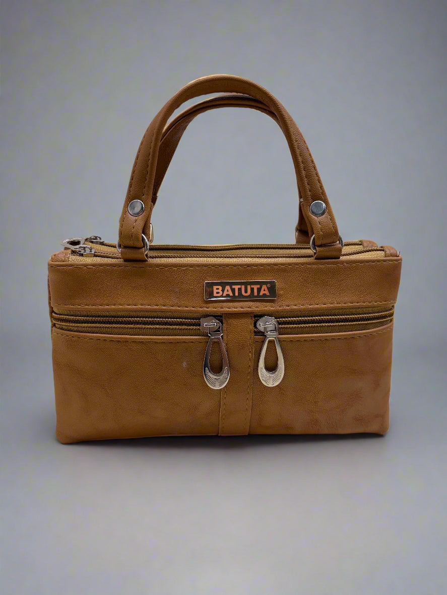 Woman Handheld bag
