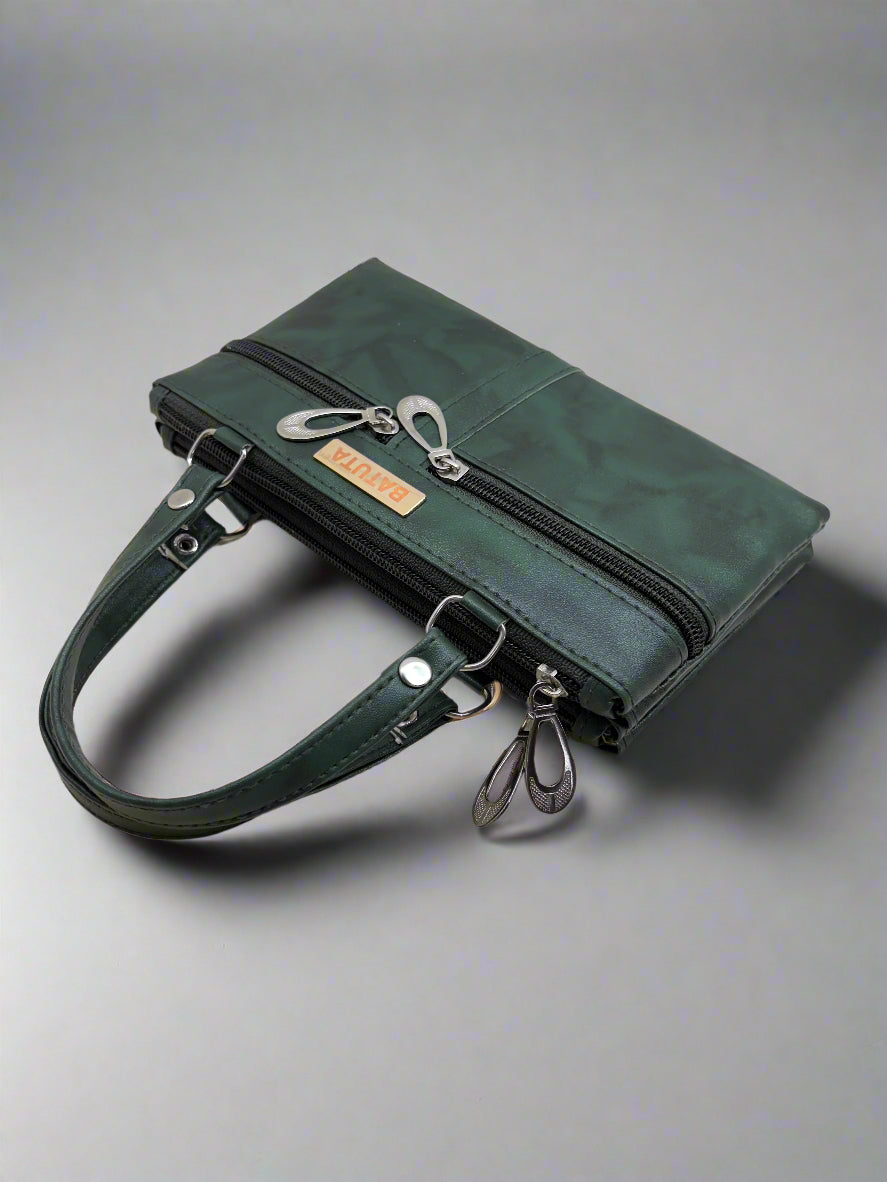 Woman Handheld bag