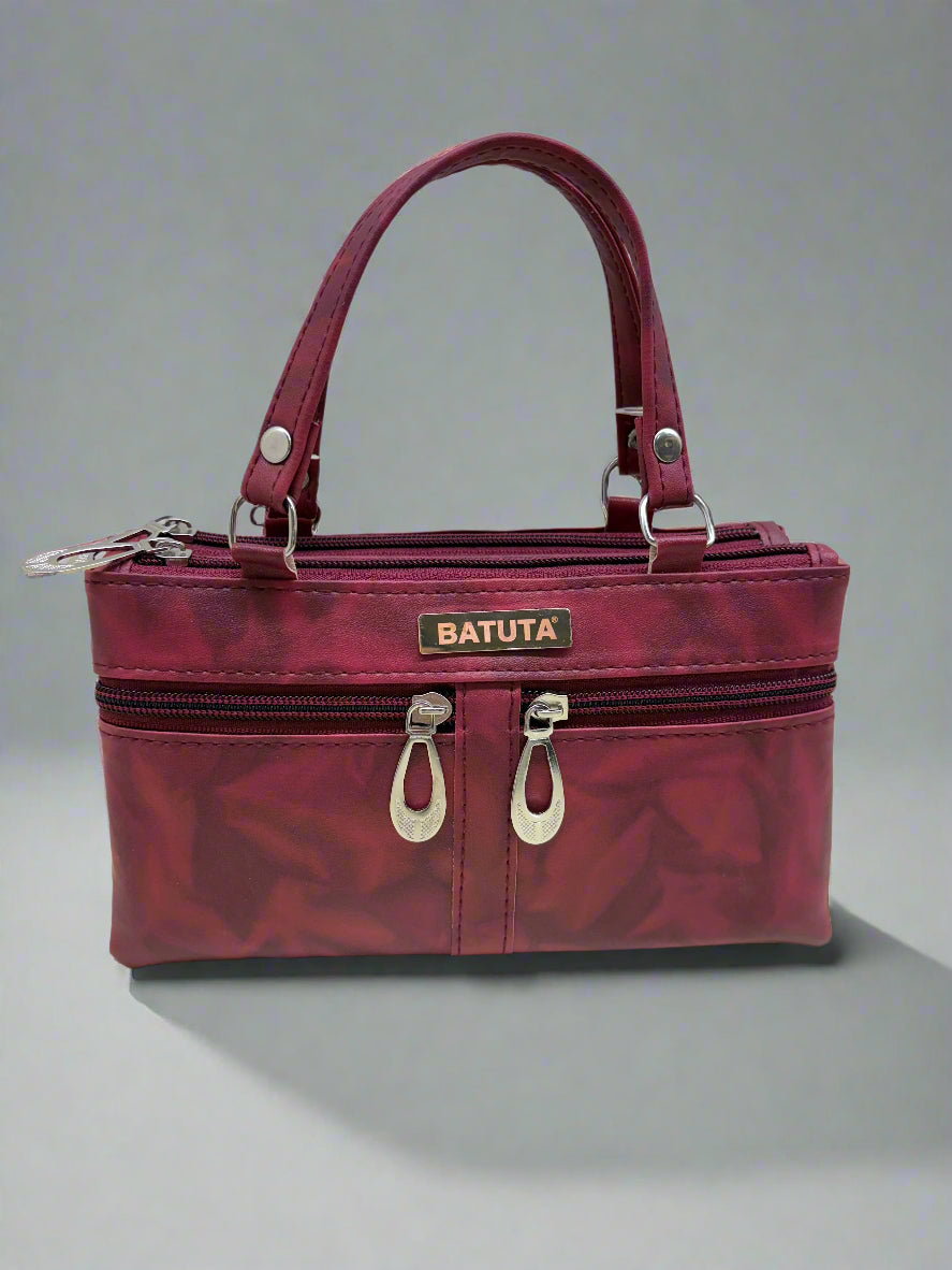 Woman Handheld bag