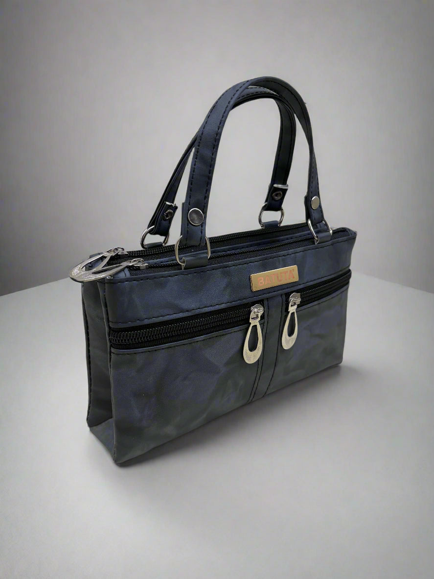 Woman Handheld bag
