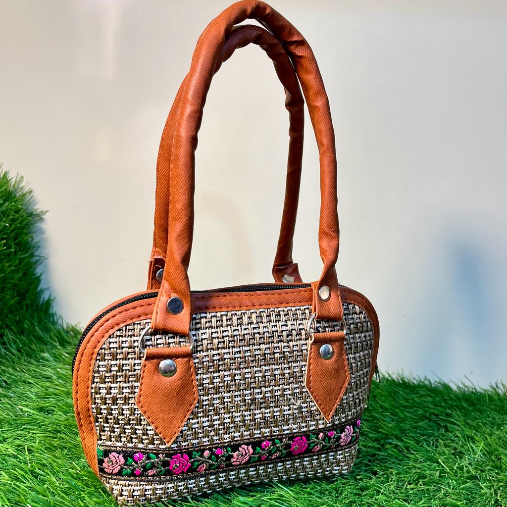 Women Latest Jute Beige Small Hand Bag