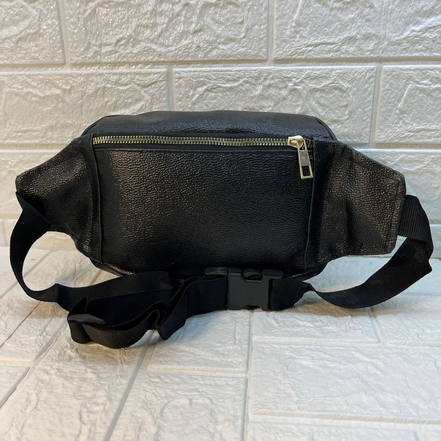 Stylish Waist Chest Mobile Pouch Travel Bag For Men Women waist bag