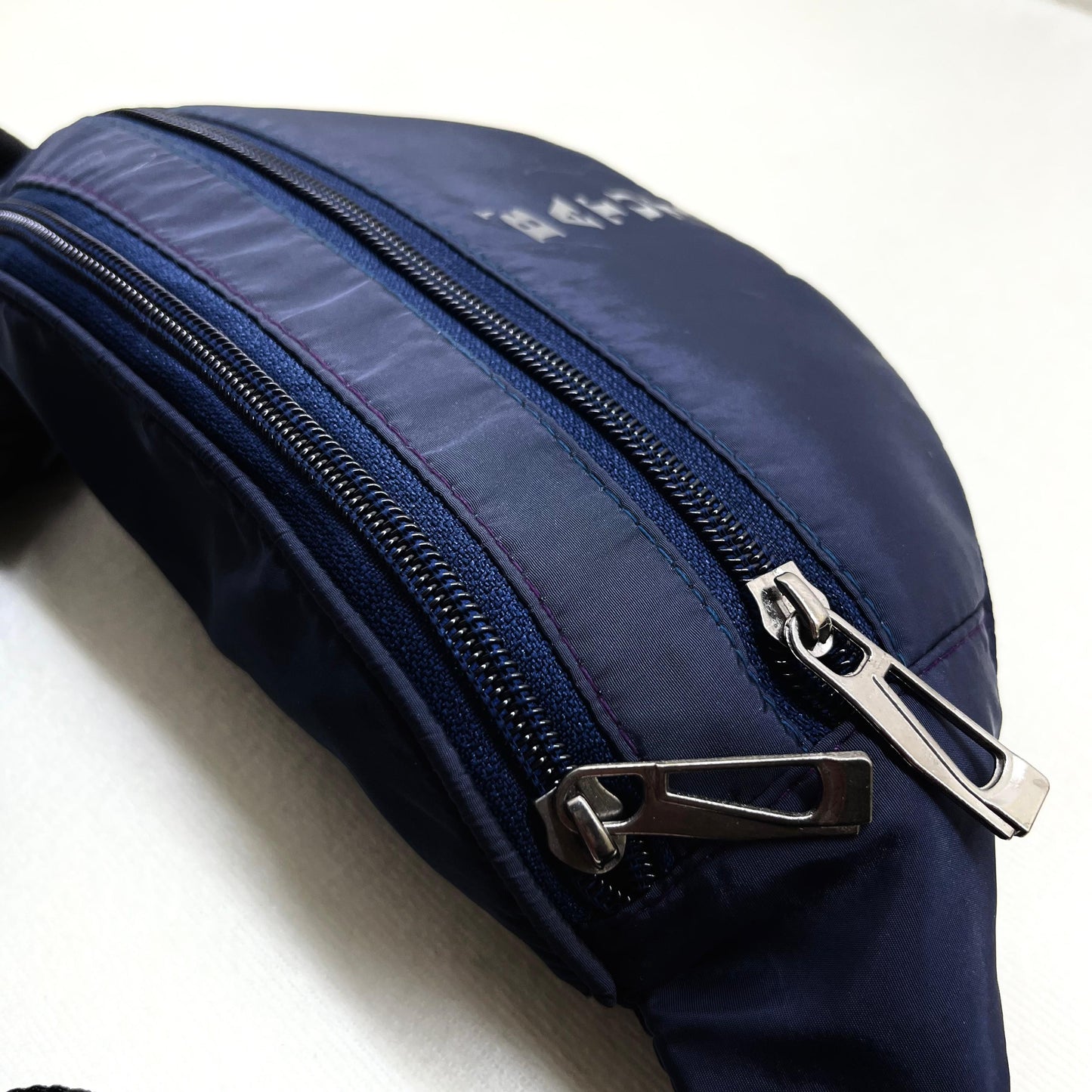 Stylish Waist Chest Mobile Pouch Travel Bag For Men Women waist bag