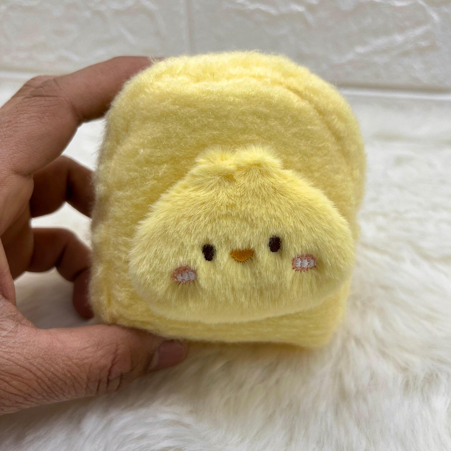 Girls Embroidery Zipper Mini Reversible Sequin Purse Keychain Pouch Bag (Multicolour, 10 x 7 x 5cm)