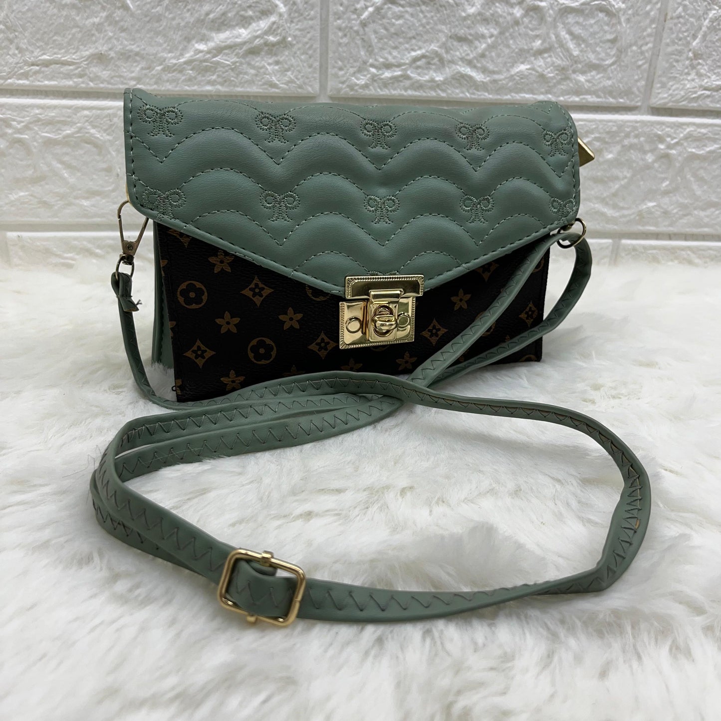 Stylish sling bag