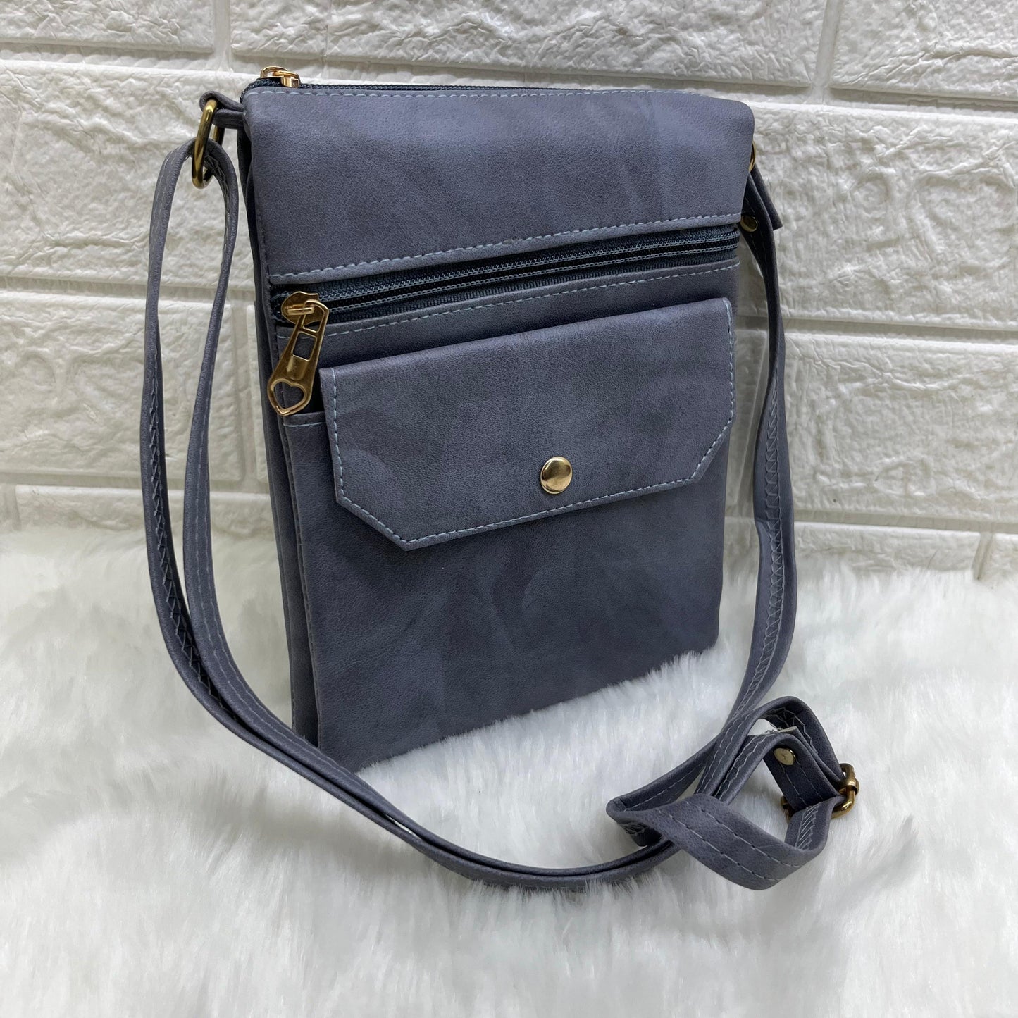 Stylish sling bag
