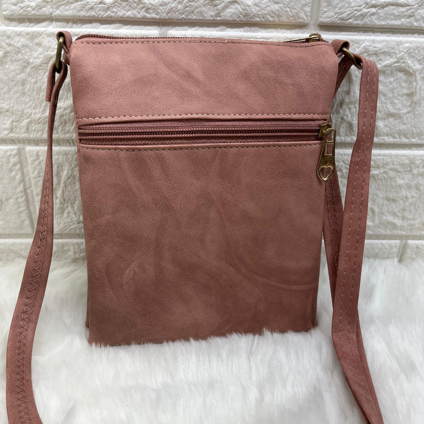 Stylish sling bag