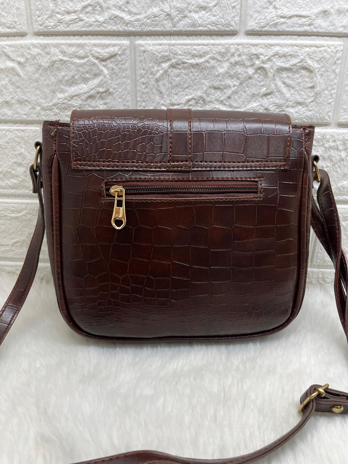 Cross body sling bag woman handbag sling bag