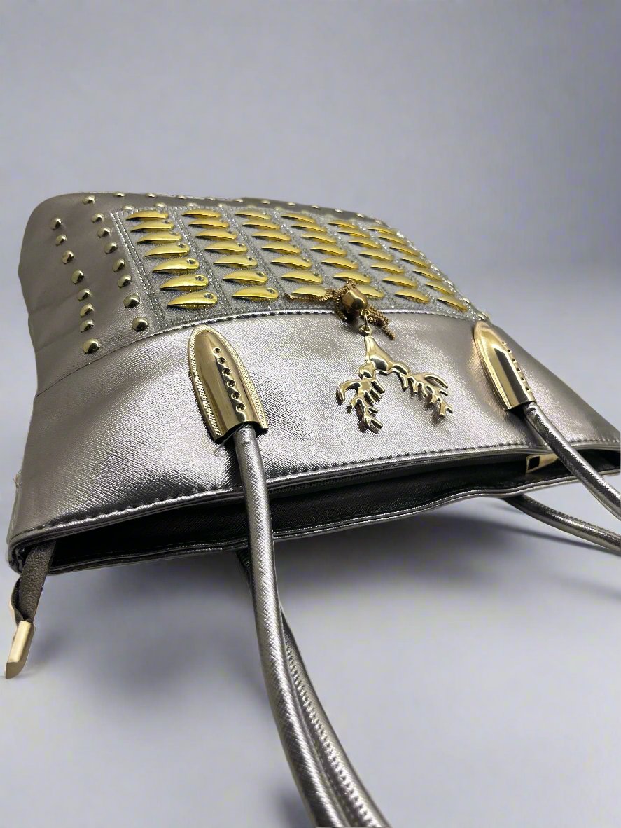 Classy Look Design Shoulder Handle Women Handbag Golden