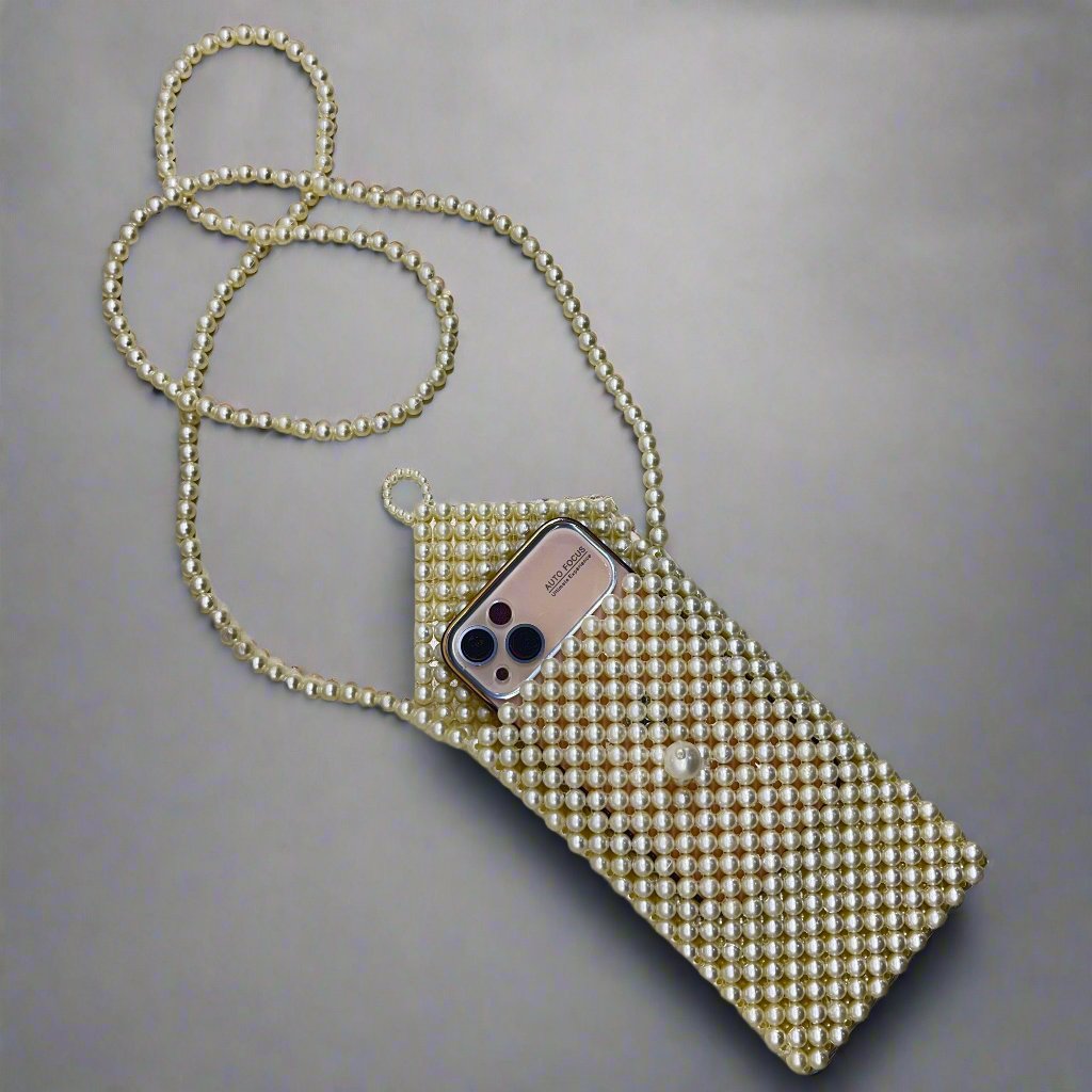 Handmade pearl bags are made of pearl, which is shiny and luxurious in the sun. We string all the together by hand. Our exquisite and elegant bags are firm and they don't deform easil