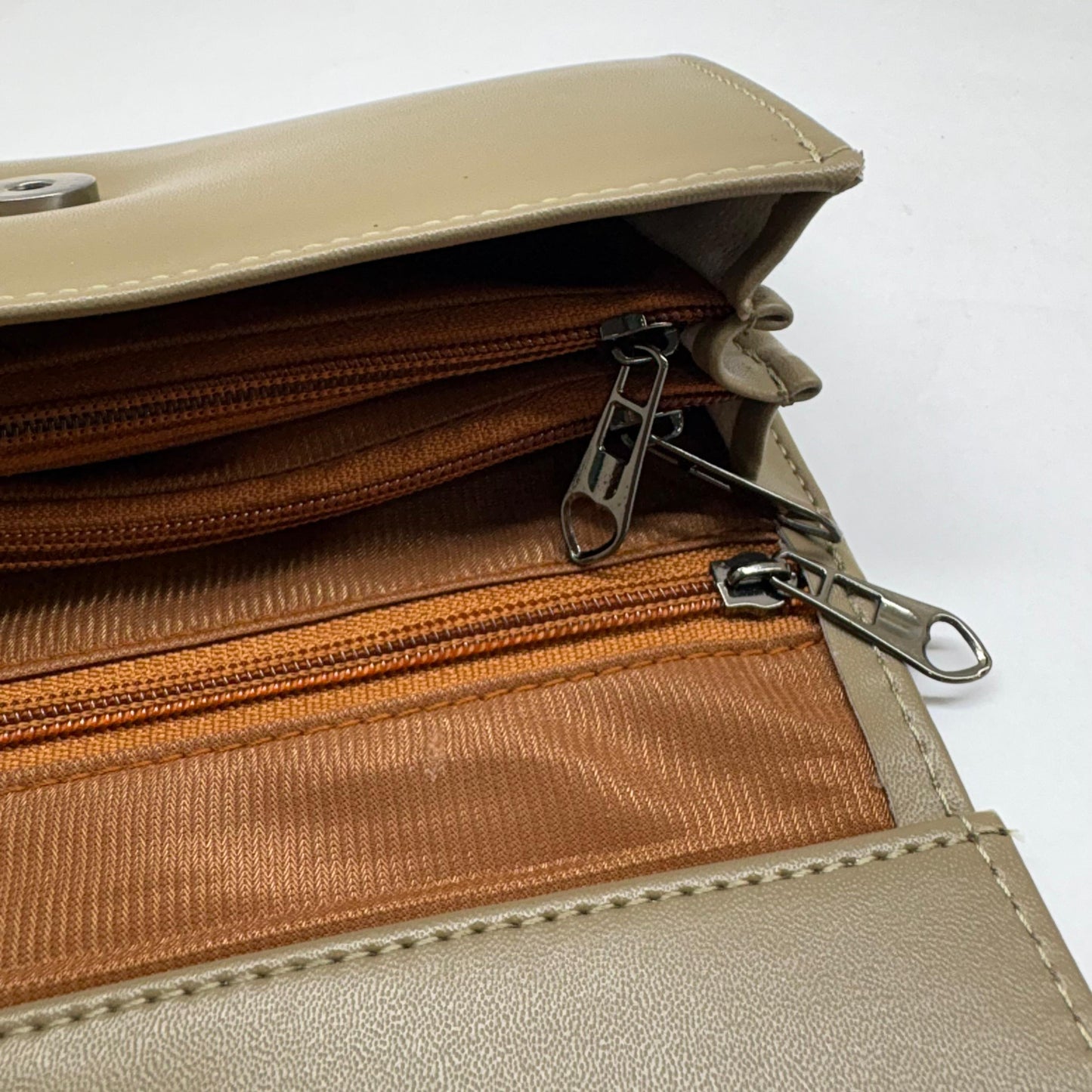BATUTA Faux Leather Women's Wallet Hand Clutch | Phone Pocket | 4 Card Pockets
