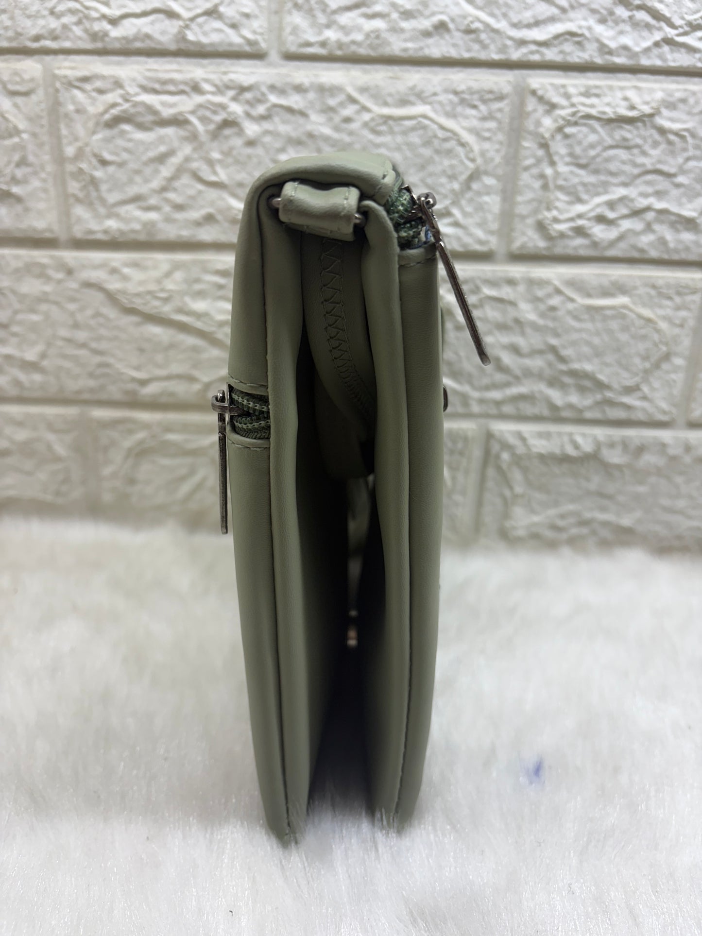 BATUTA HUB Women Crossbody Sling Bag | Premium PU Leather Small Side Bag for Girls & Ladies | Adjustable Strap | Multiple Zipper Pockets | Lightweight Daily Use Purse