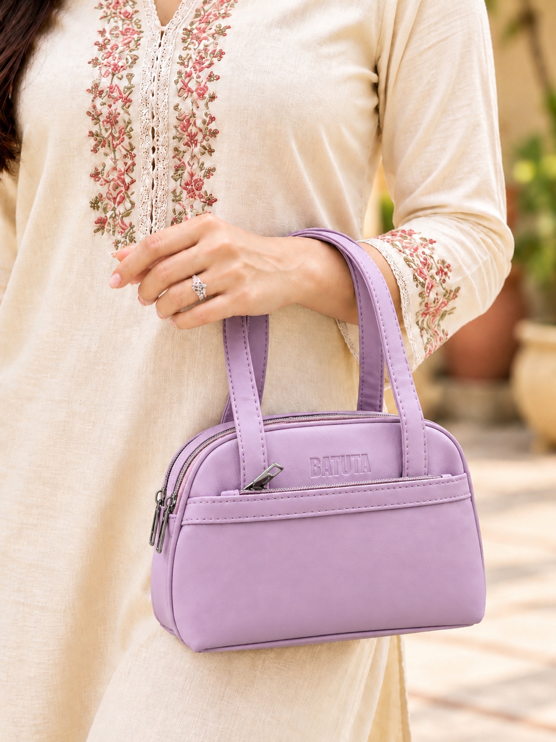 BATUTA HUB  Small Hand Bag for Women, PU Leather, Stylish and Lightweight, Top Hand Held Bag