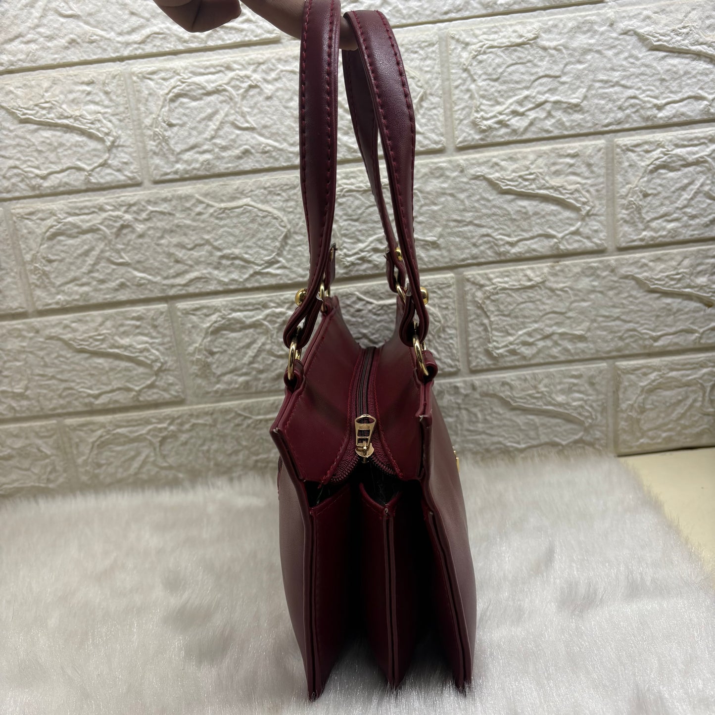 BATUTA Luxury Leather Large Capacity Bag for Women – Stylish PU Leather Satchel Handbag with Multiple Pockets Perfect Travel Bag for Women and Girls