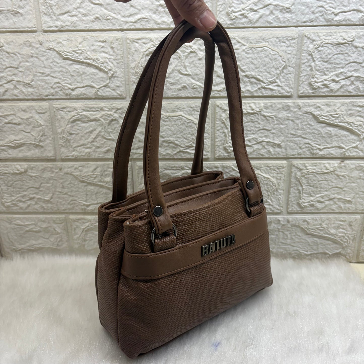 BATUTA HUB Small Hand Bag for Women, PU Leather, Stylish and Lightweight, Top Hand Held Bag
