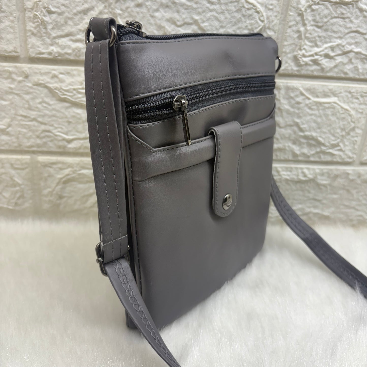 BATUTA Cross Body Mobile Bag for Women: Small Phone Purse Stylish Gift Pouch - Ideal for Girls and Ladies