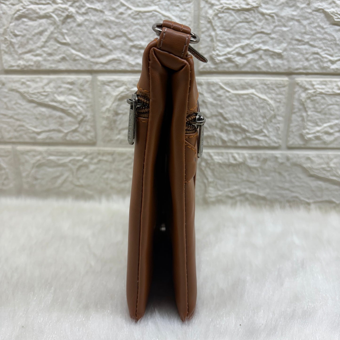 BATUTA Cross Body Mobile Bag for Women: Small Phone Purse Stylish Gift Pouch - Ideal for Girls and Ladies