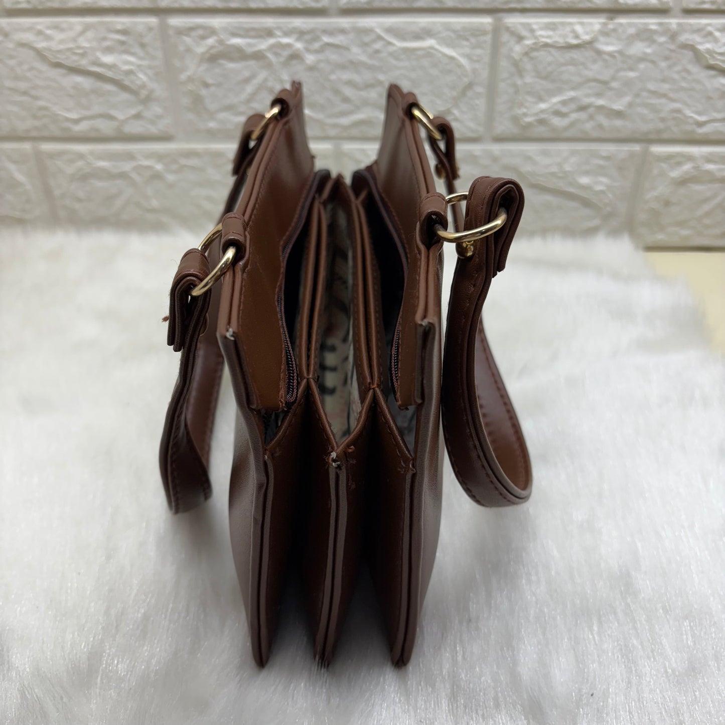 BATUTA Luxury Leather Large Capacity Bag for Women – Stylish PU Leather Satchel Handbag with Multiple Pockets Perfect Travel Bag for Women and Girls