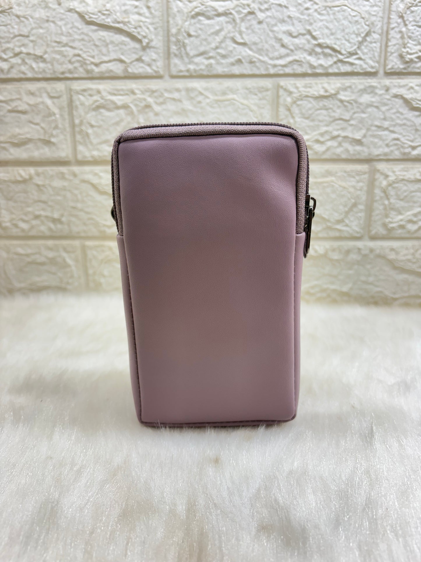 BATUTA HUB Women’s Mobile Sling Bag | Multi Pocket Crossbody Bag | 3 Zip Compartments | Adjustable Shoulder Strap Compact Travel Organizer Purse for Daily Use