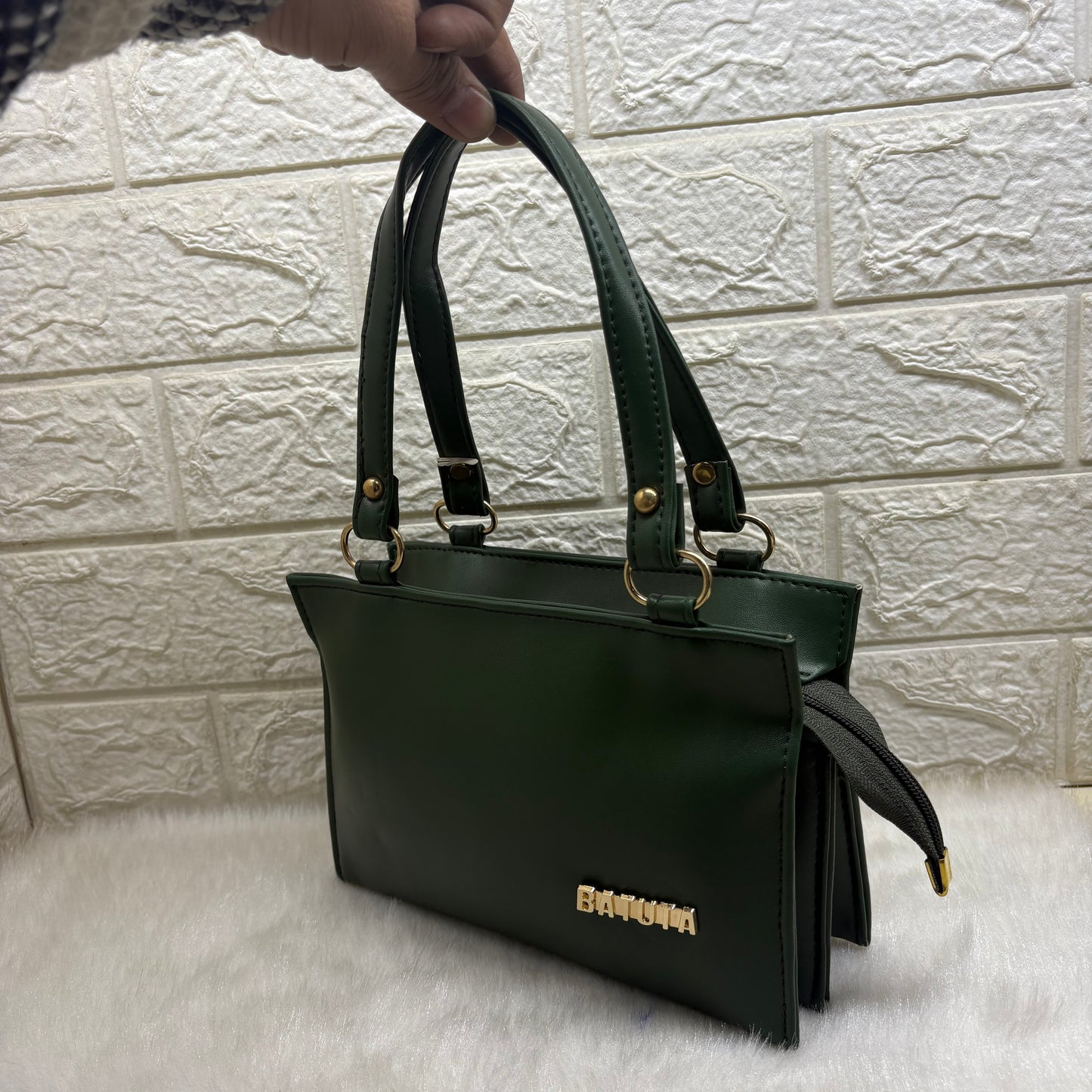 BATUTA Luxury Leather Large Capacity Bag for Women – Stylish PU Leather Satchel Handbag with Multiple Pockets Perfect Travel Bag for Women and Girls