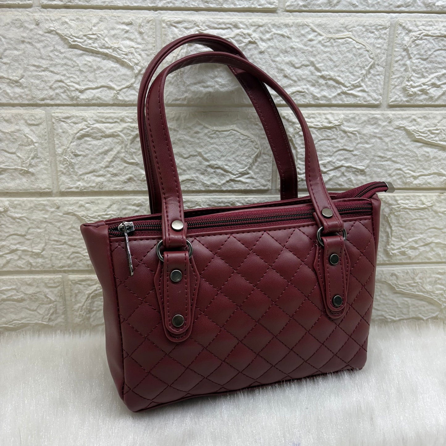 BATUTA HUB Small Hand Bag for Women, PU Leather, Stylish and Lightweight, Top Hand Held Bag