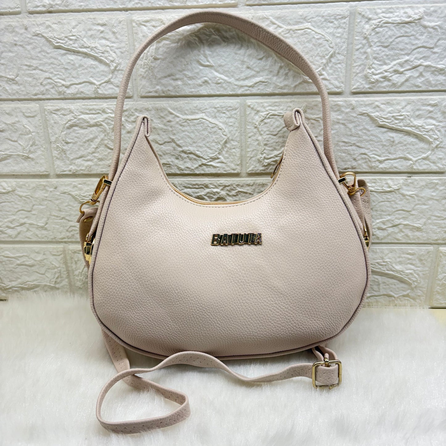 BATUTA Shoulder Bag For Woman Stylish | Small Womens Handbag | For Traveling, Party & Everyday Use | Gift For Women