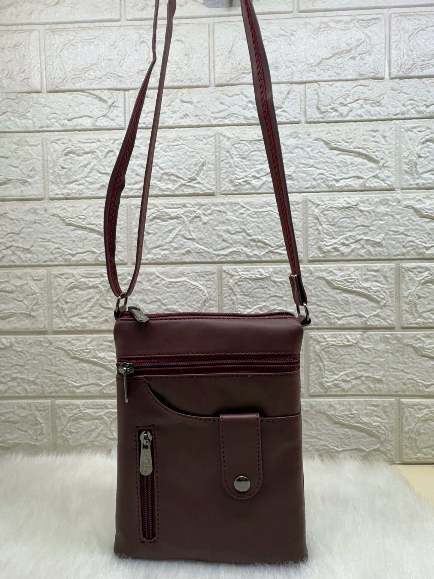 BATUTA Cross Body Mobile Bag for Women: Small Phone Purse Stylish Gift Pouch - Ideal for Girls and Ladies