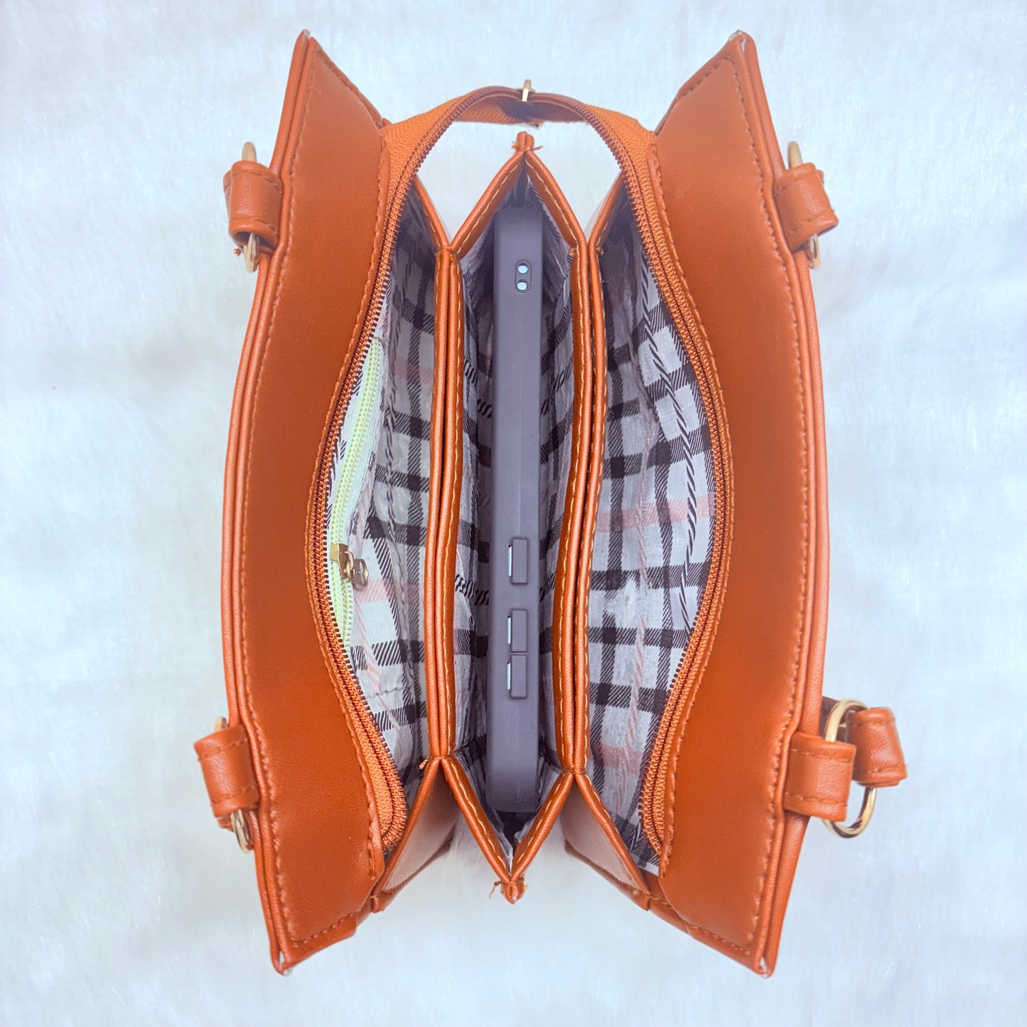 BATUTA Luxury Leather Large Capacity Bag for Women – Stylish PU Leather Satchel Handbag with Multiple Pockets Perfect Travel Bag for Women and Girls