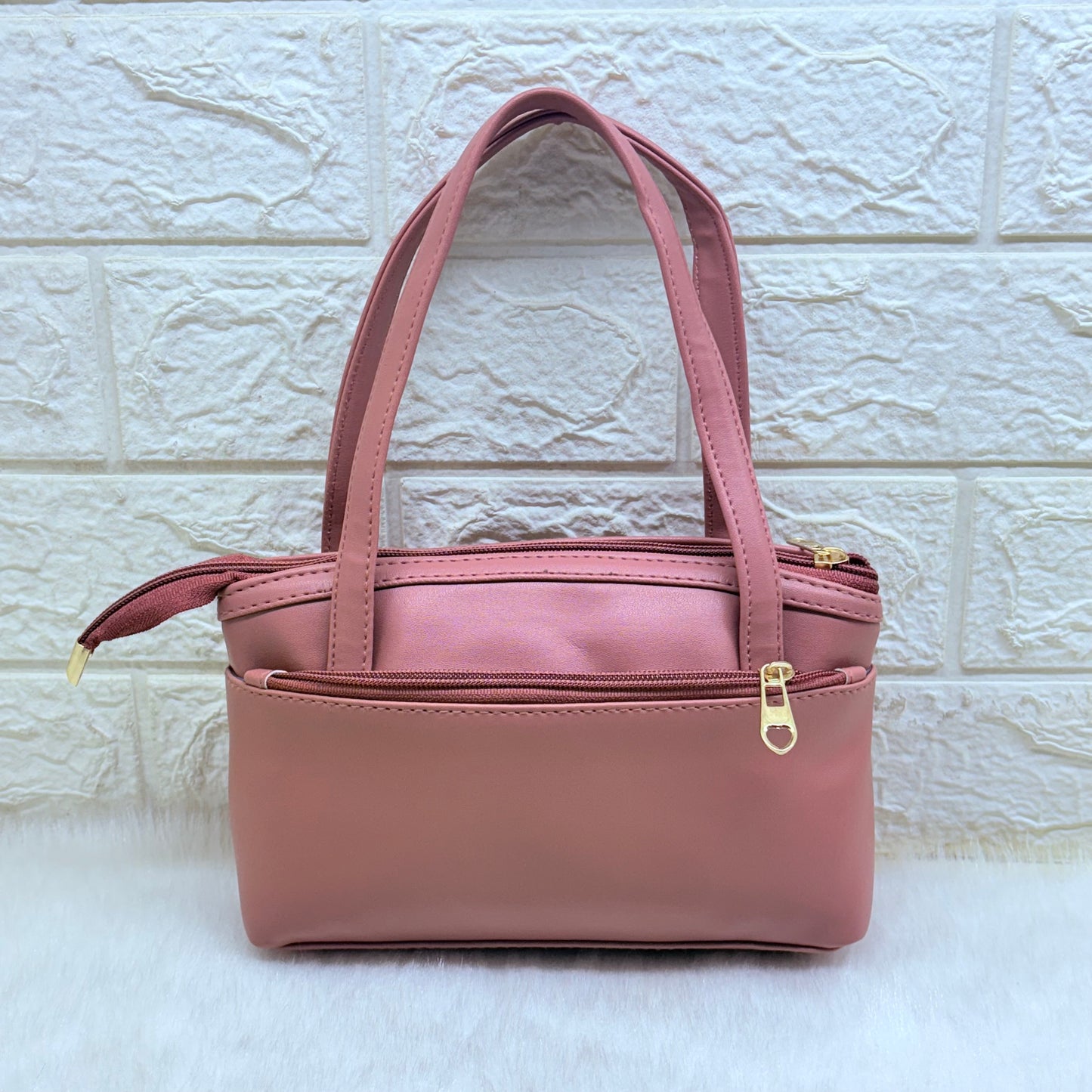 BATUTA HUB - Attractive Women's Small Handbag