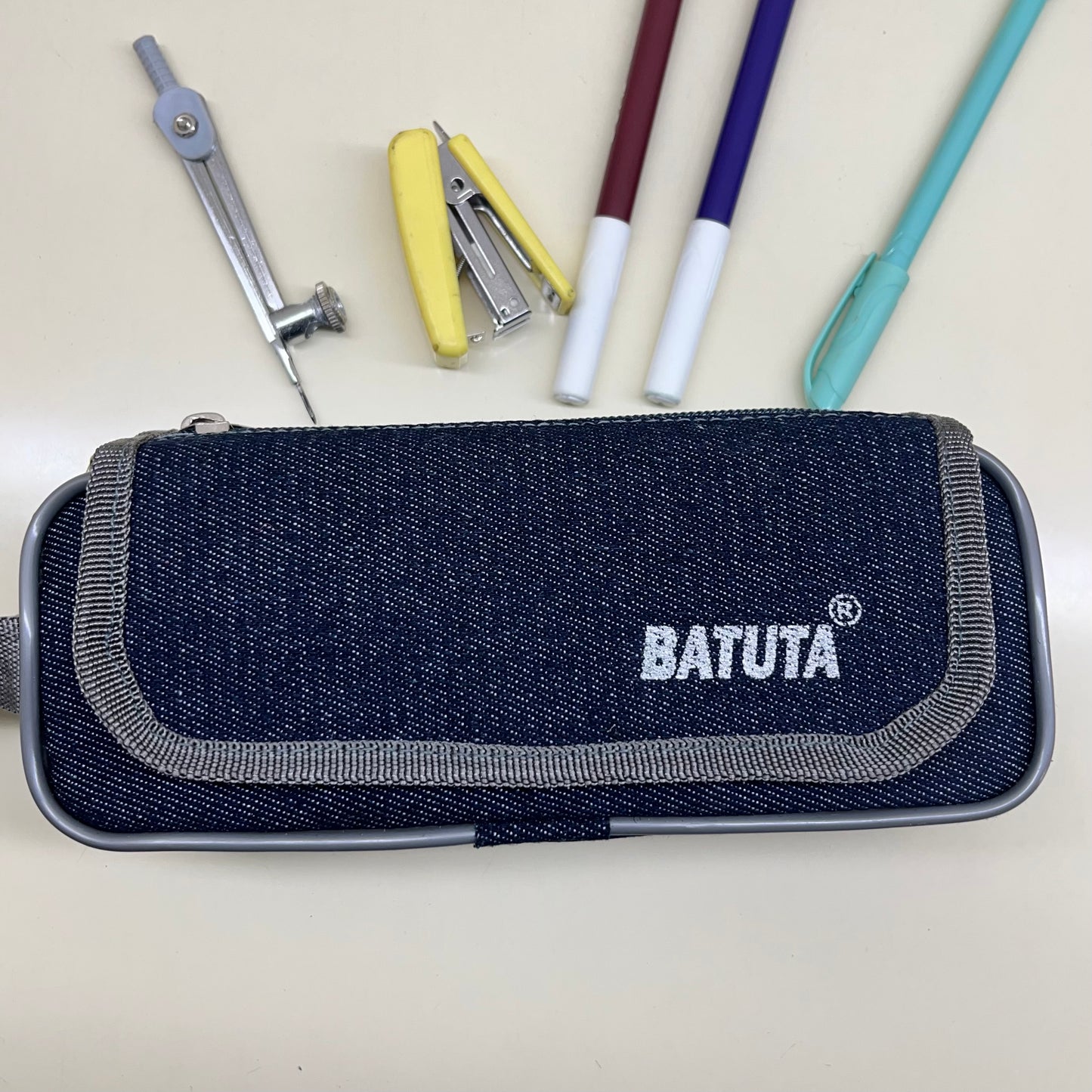 BATUTA - Pouch for School Use Simple Stationery Pen Pencil Pouch