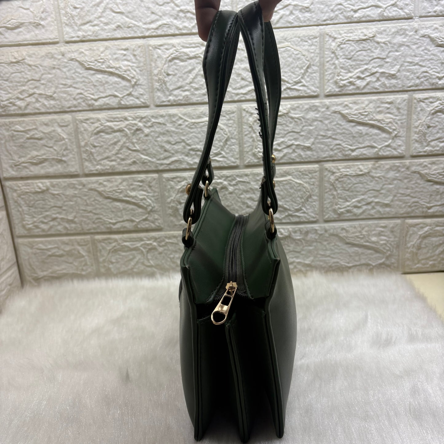 BATUTA Luxury Leather Large Capacity Bag for Women – Stylish PU Leather Satchel Handbag with Multiple Pockets Perfect Travel Bag for Women and Girls