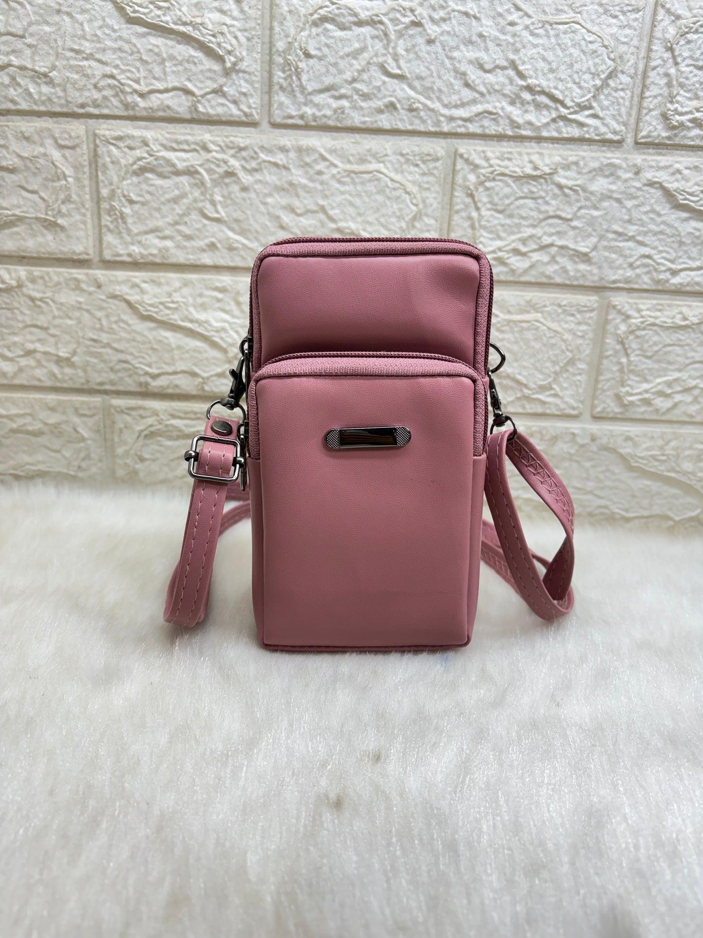 BATUTA HUB Women’s Mobile Sling Bag | Multi Pocket Crossbody Bag | 3 Zip Compartments | Adjustable Shoulder Strap Compact Travel Organizer Purse for Daily Use