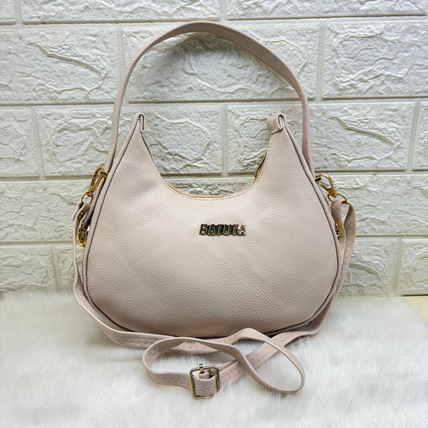 BATUTA Shoulder Bag For Woman Stylish | Small Womens Handbag | For Traveling, Party & Everyday Use | Gift For Women