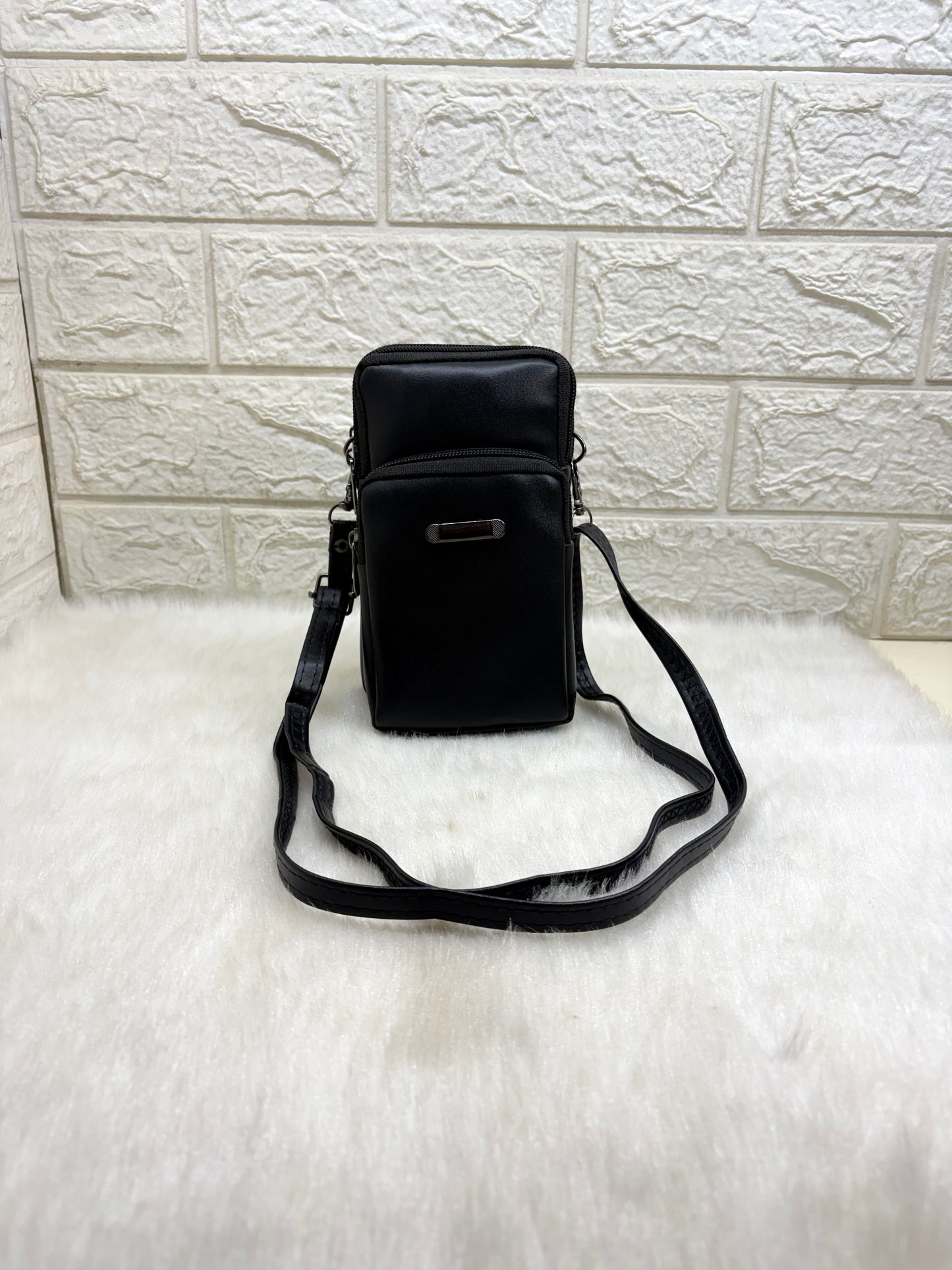 BATUTA HUB Women’s Mobile Sling Bag | Multi Pocket Crossbody Bag | 3 Zip Compartments | Adjustable Shoulder Strap Compact Travel Organizer Purse for Daily Use