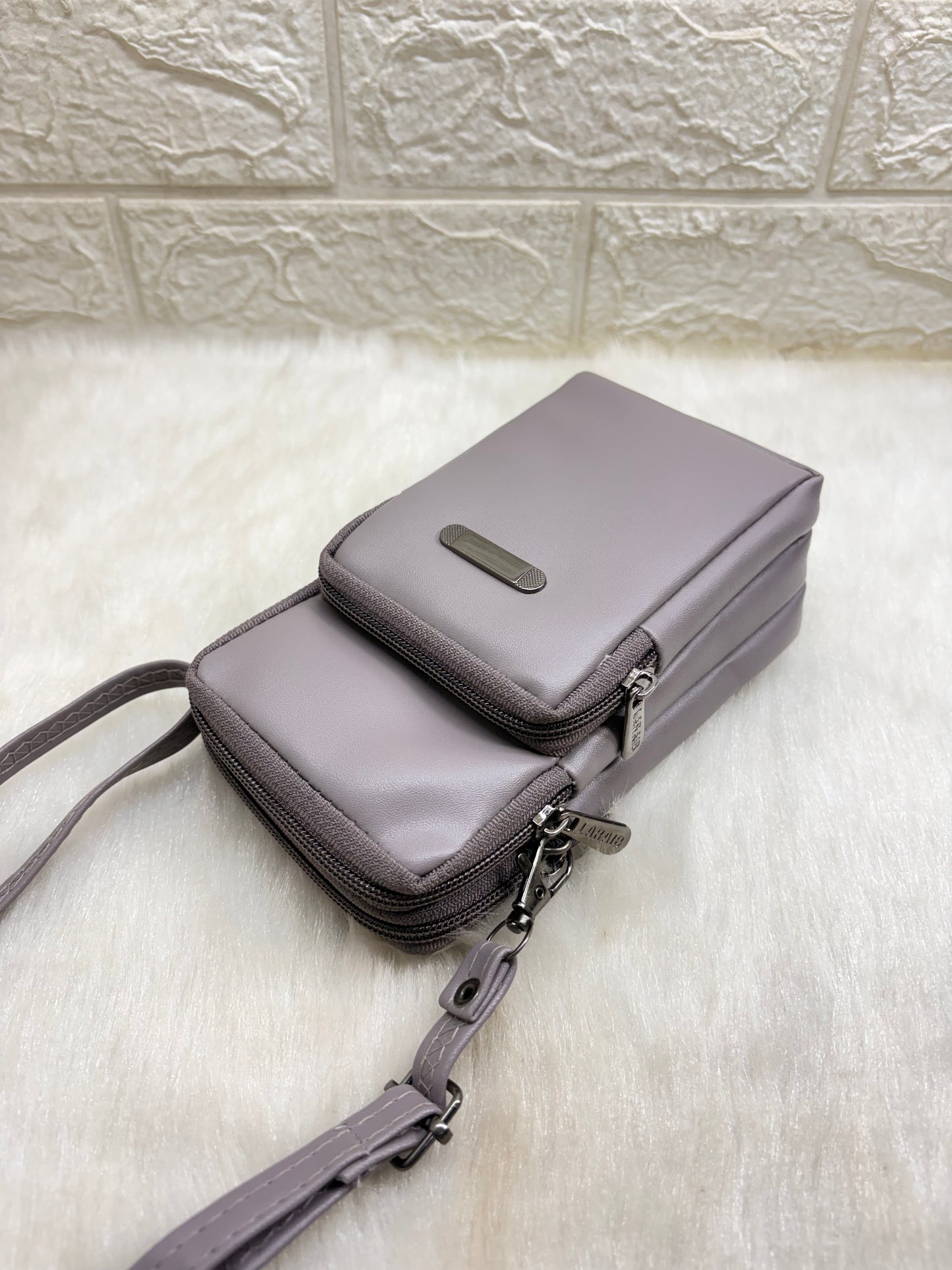 BATUTA HUB Women’s Mobile Sling Bag | Multi Pocket Crossbody Bag | 3 Zip Compartments | Adjustable Shoulder Strap Compact Travel Organizer Purse for Daily Use