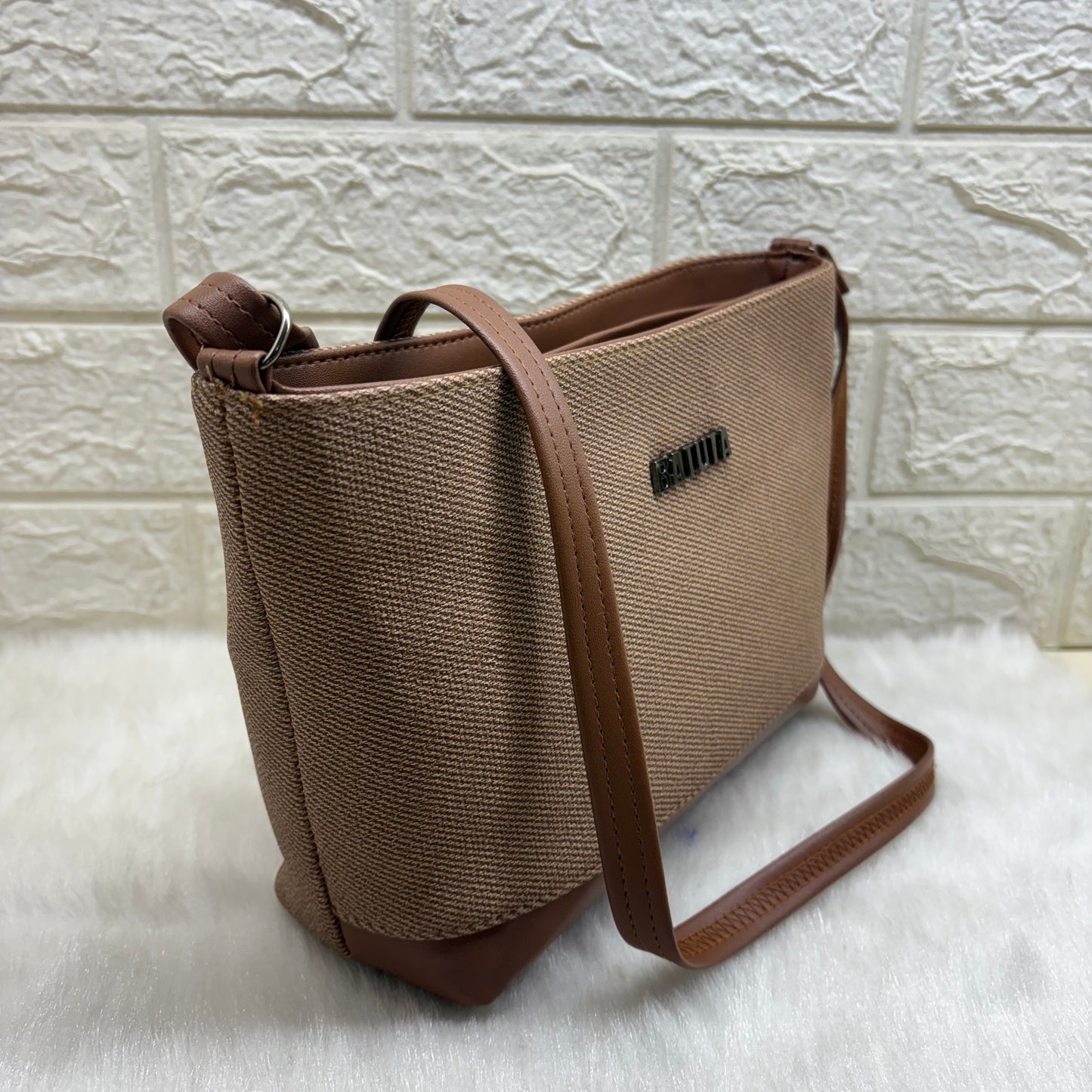 BATUTA HUB Women Crossbody Sling Bag | Premium PU Leather Small Side Bag for Girls & Ladies | Adjustable Strap | Multiple Zipper Pockets | Lightweight Daily Use Purse