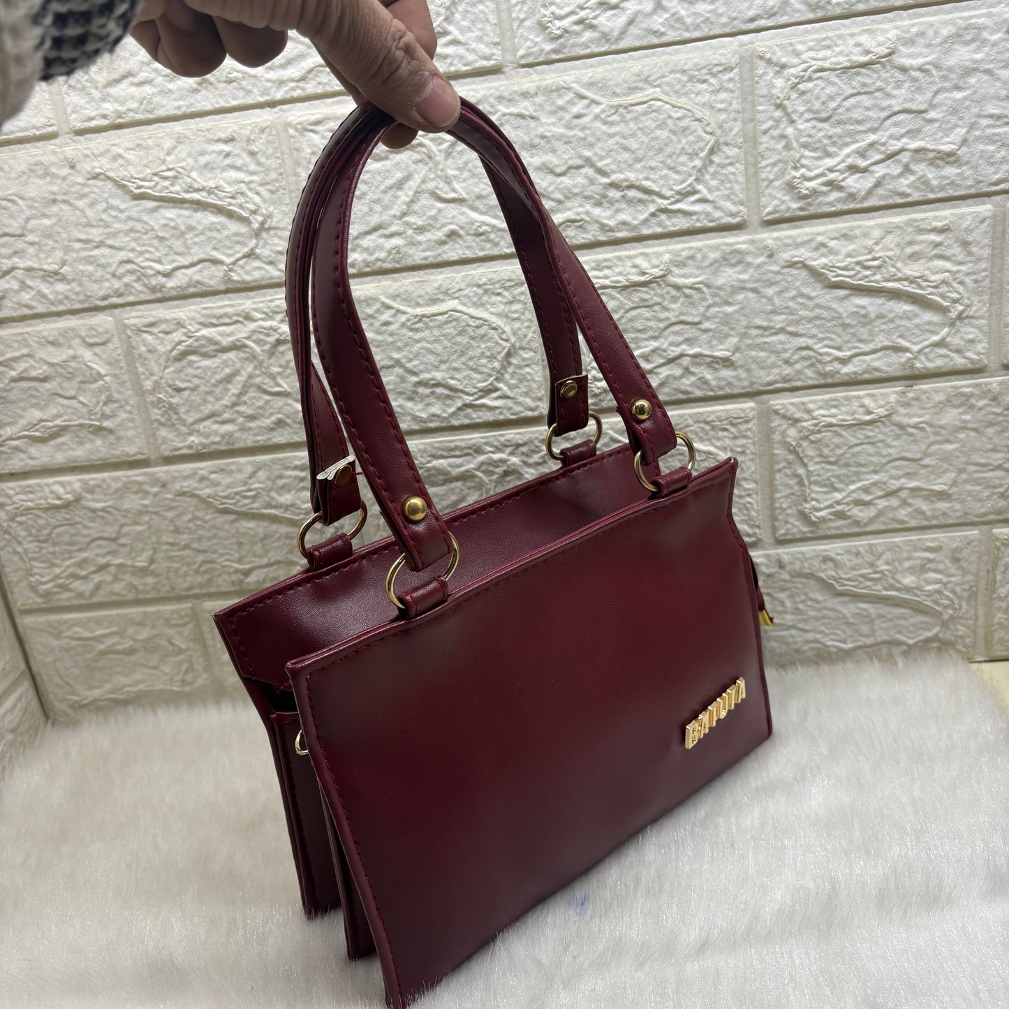 BATUTA Luxury Leather Large Capacity Bag for Women – Stylish PU Leather Satchel Handbag with Multiple Pockets Perfect Travel Bag for Women and Girls