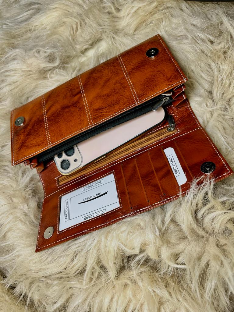 BATUTA - genuine leather purse wallet