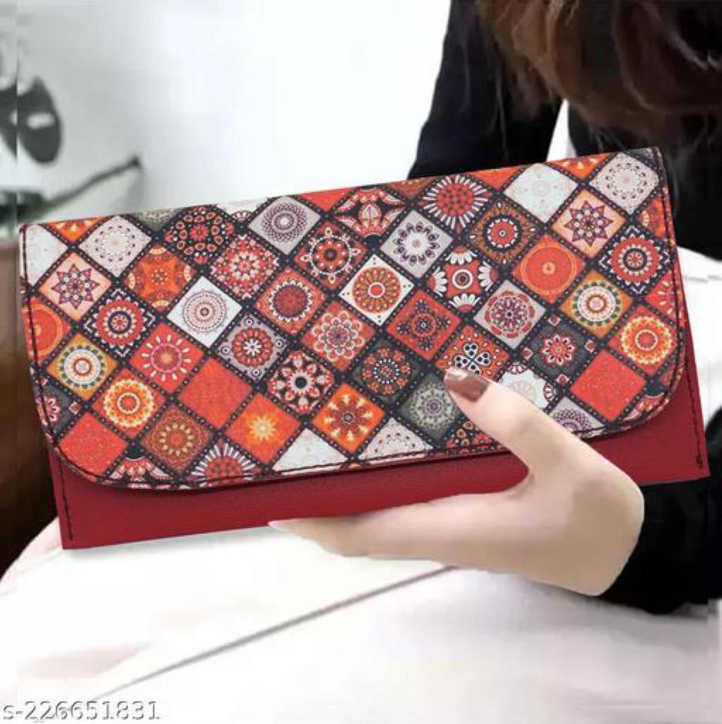 Fashionable Printed Latest Women Clutches