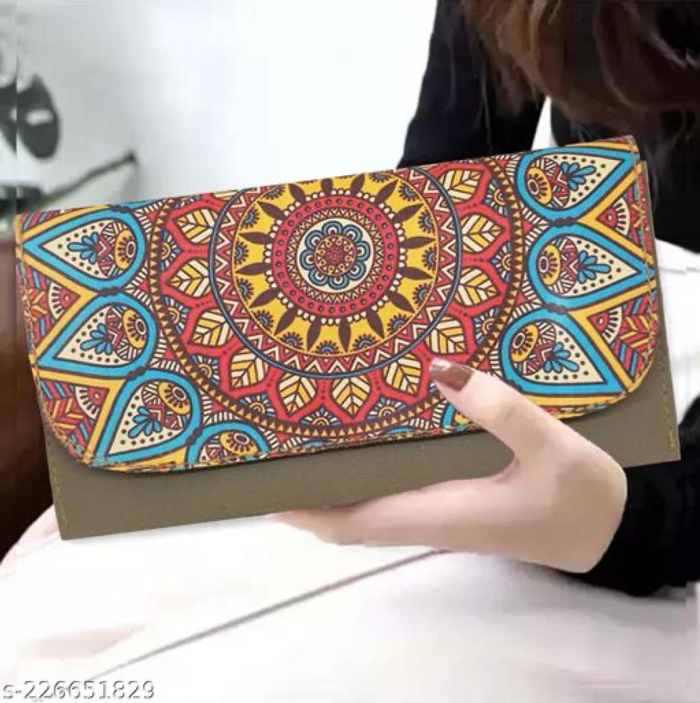 Fashionable Printed Latest Women Clutches