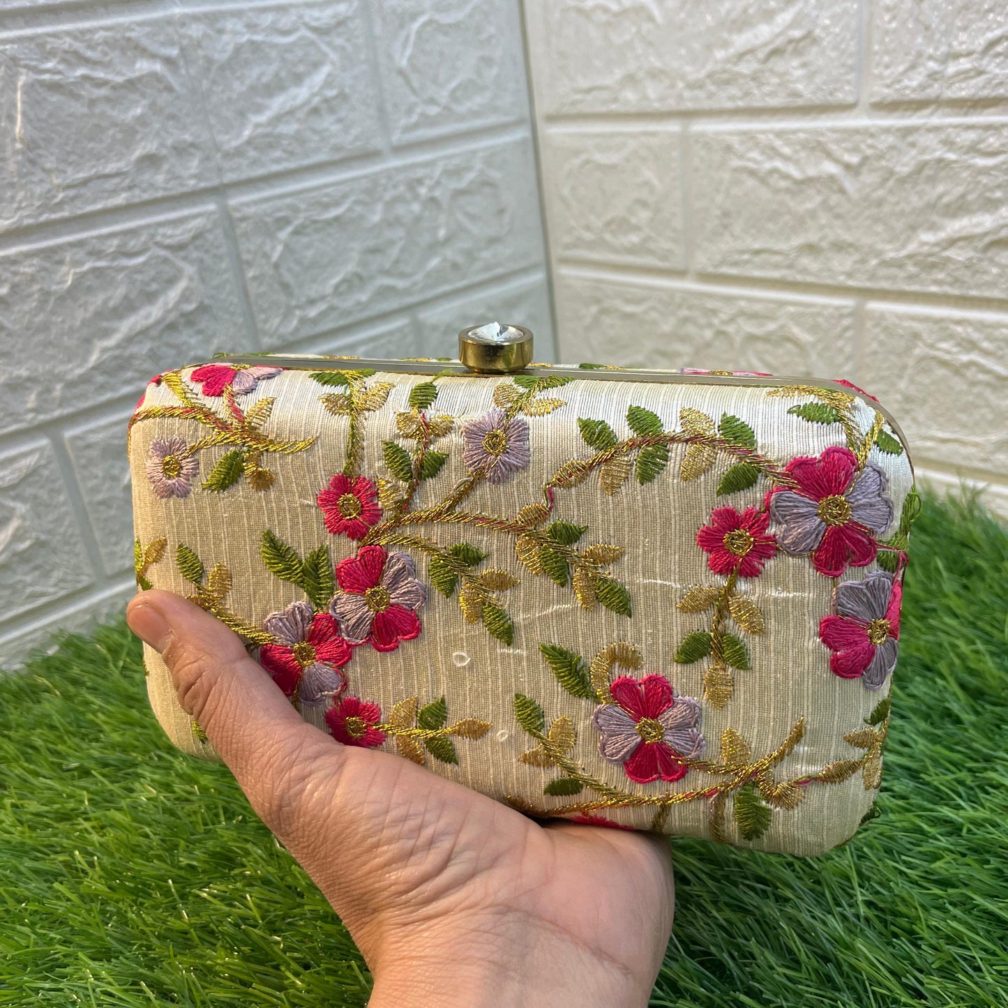 Fancy Latest Women Clutches