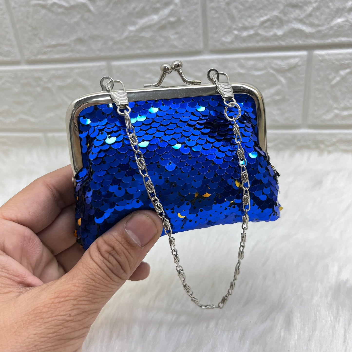 Kiss Lock Closure Coin Purses for Women and Girls, Sequin Coin Wallet Mini Purse Coin Purse with Detachable Handle