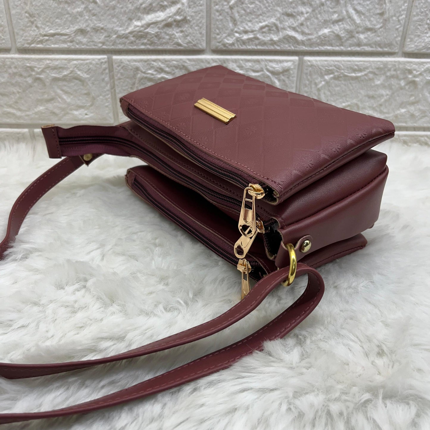 Cross body sling bag woman handbag sling bag