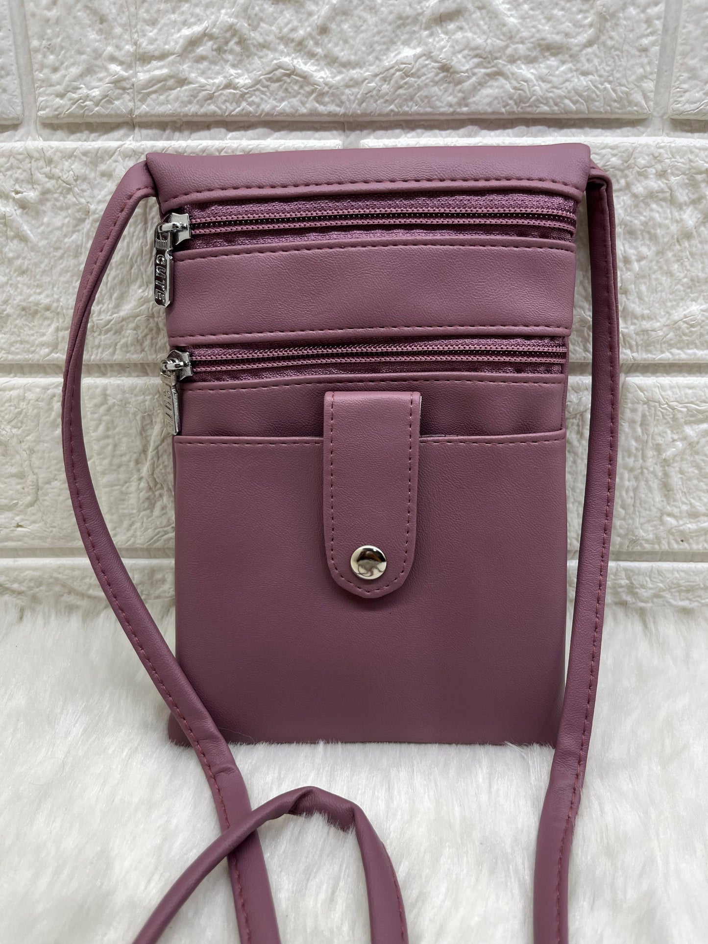 Stylish sling bag