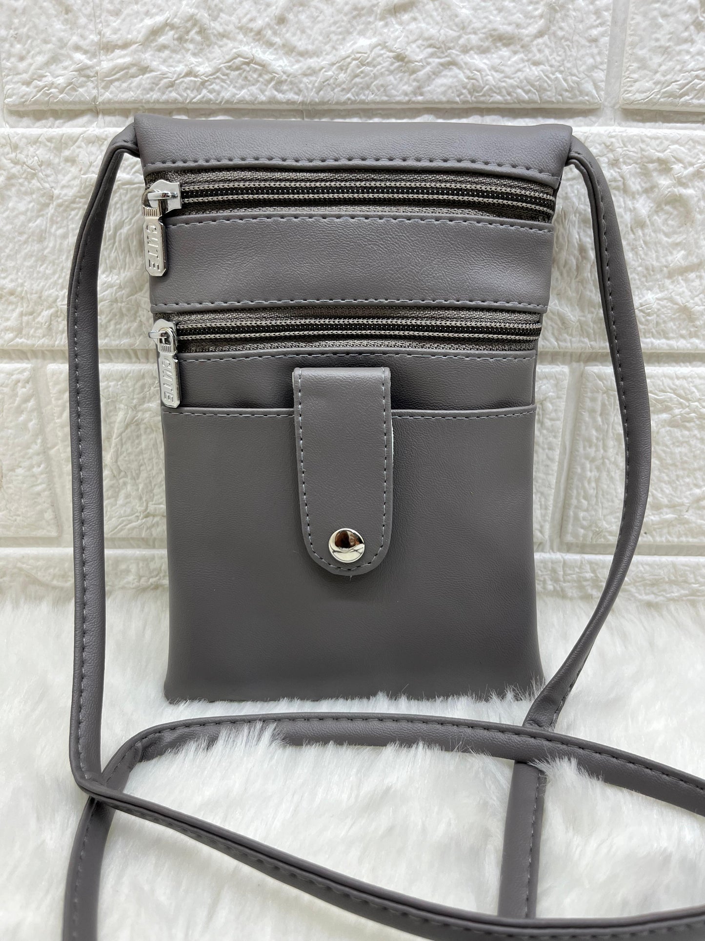 Stylish sling bag