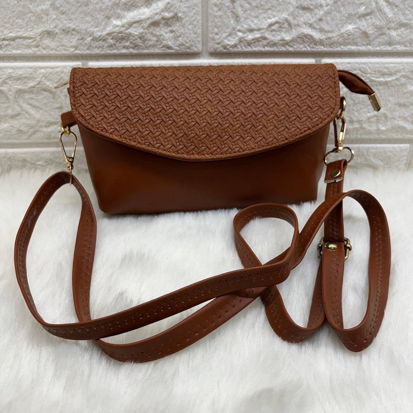 Cross body sling bag woman handbag sling bag