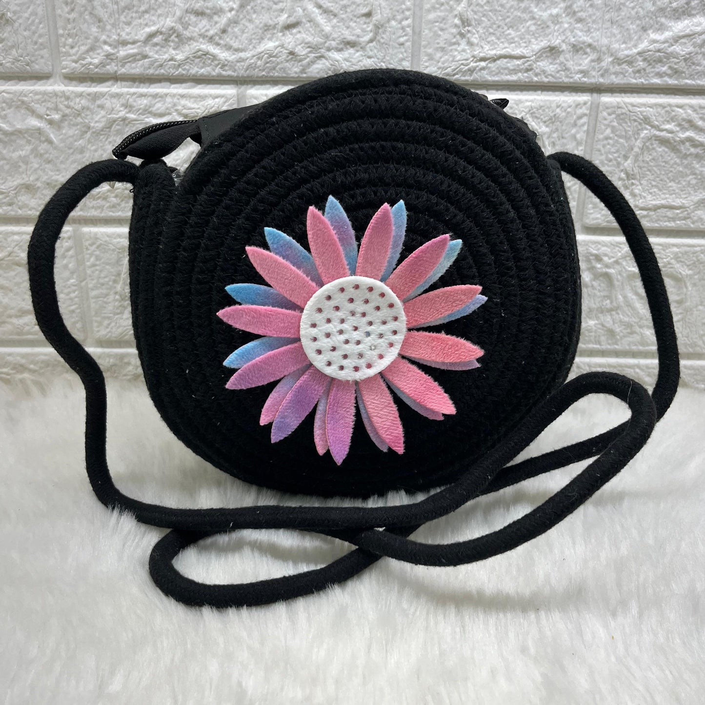 Women's Round Jute Sling Bag with Pompom, Girls Shoulder Purse, Small Handbag, Small Shopping bag for Women, Round(gol) Jute sling Bag