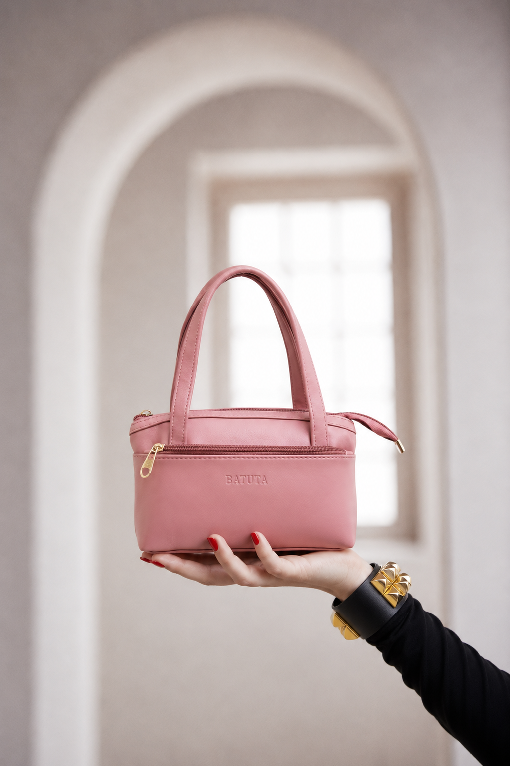 BATUTA HUB - Attractive Women's Small Handbag