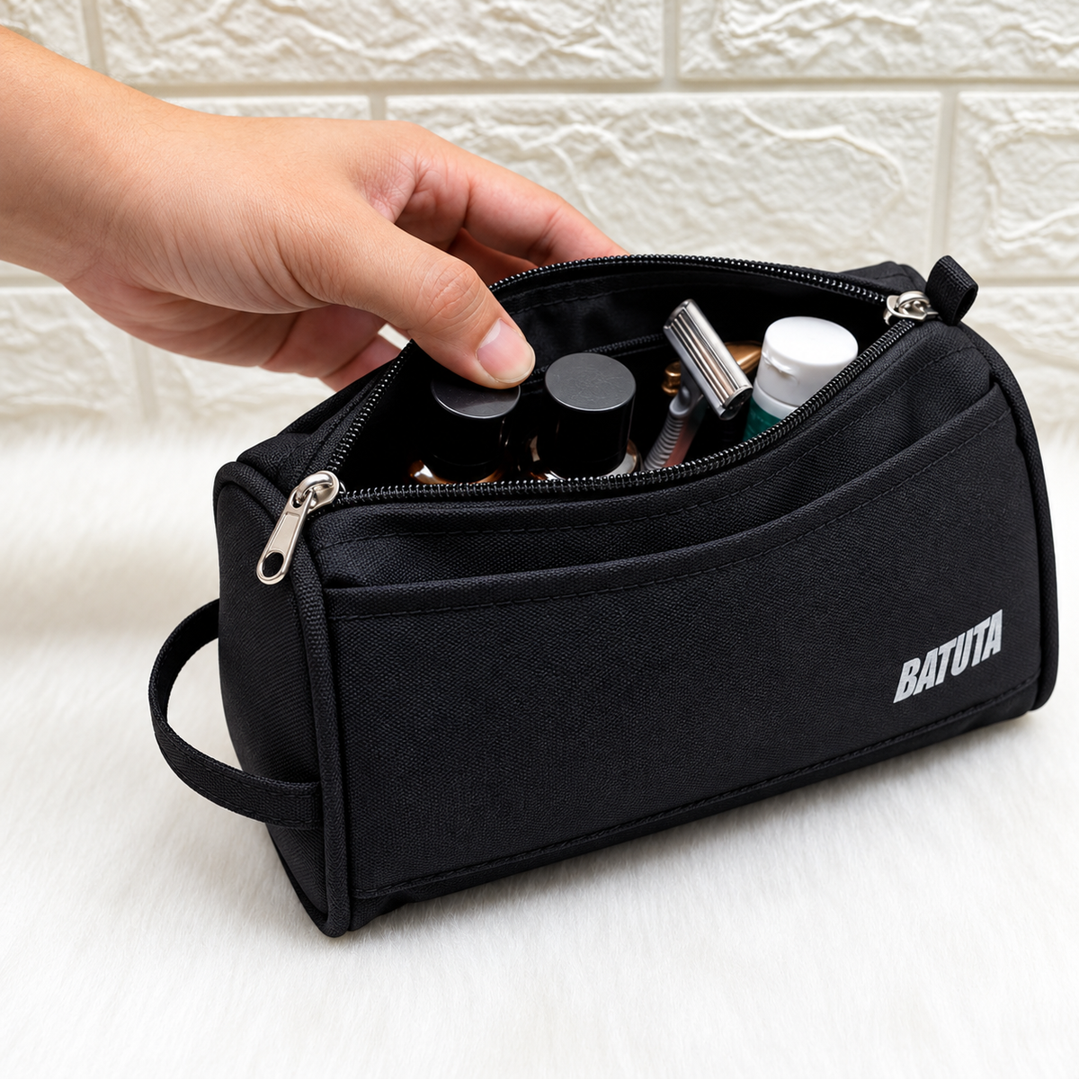 BATUTA HUB  Toiletry Bag for Men & Women, Travel Pouch for Toiletries Shaving Kit & Cosmetics, Water Resistance Pouch for Travel Accessories, Organizer Travel Pouch for Make Up,